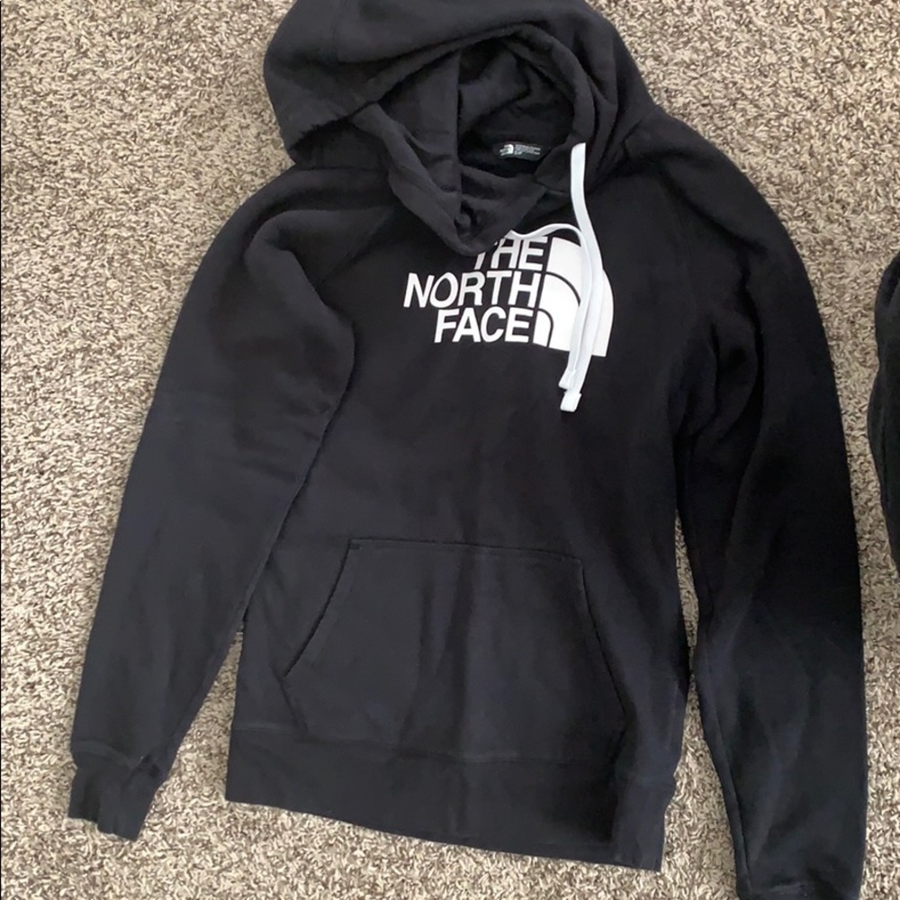 Women’s north face hoodie, small